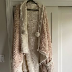 Cozy Wearable Blanket
